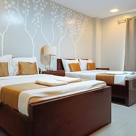 Hotel Juliana By Reddoorz Tuguegarao City Exterior foto
